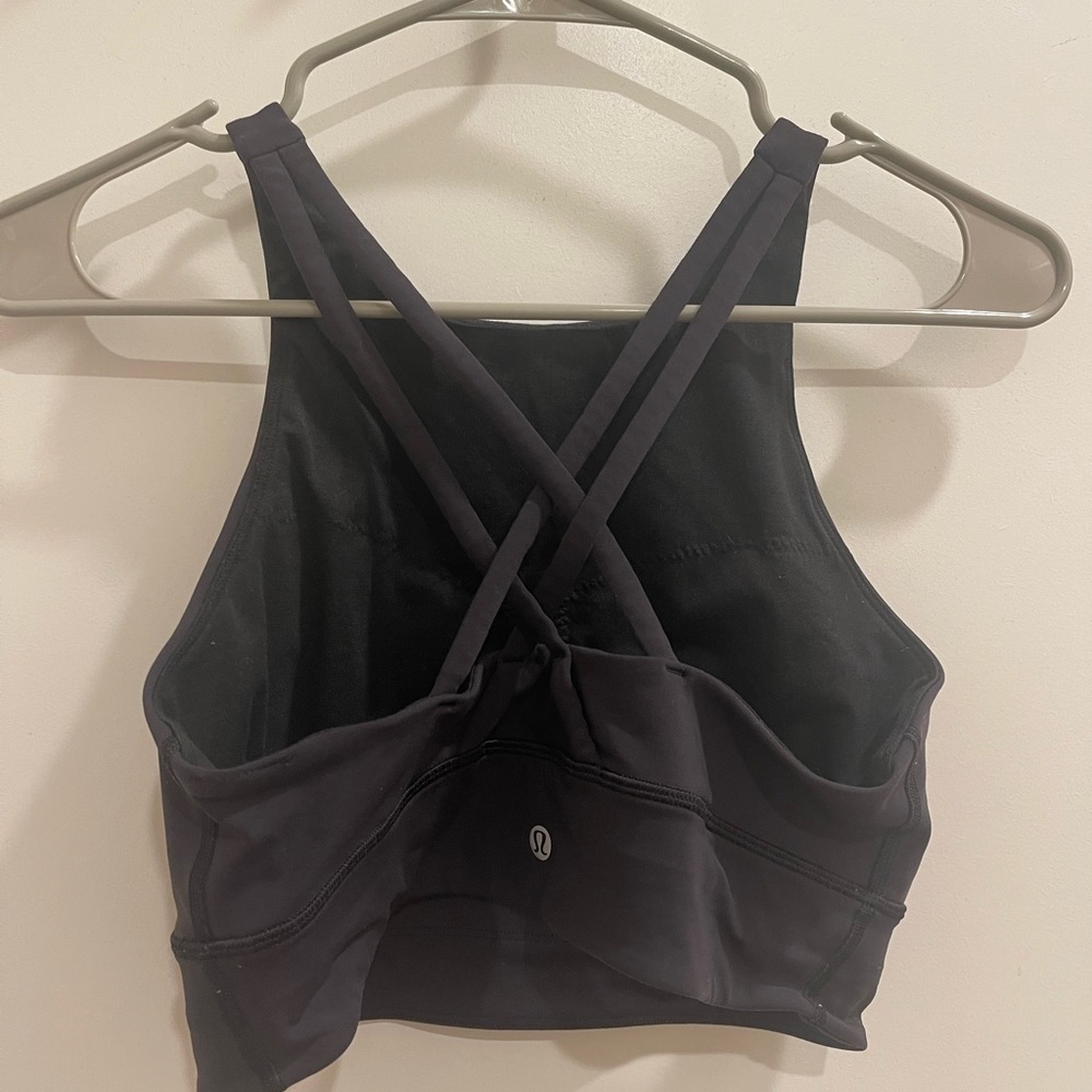 sports bra
